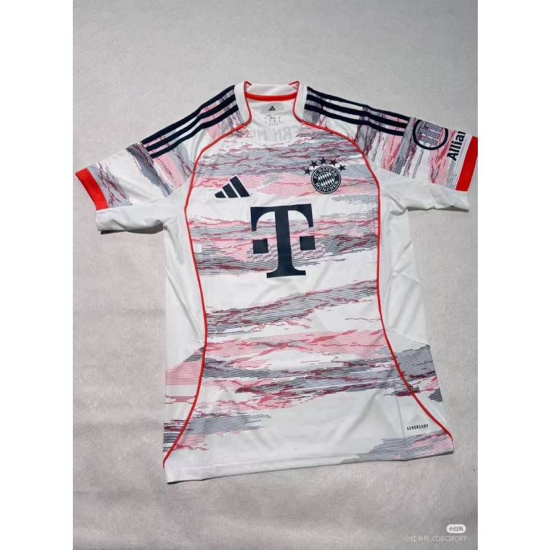25/26 Bayern Away Jerseys az új szezonban