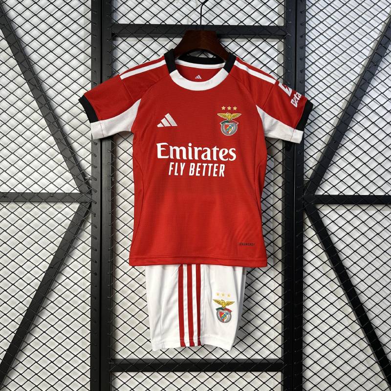 25/26 gyerek Benfica Home Méret: 16-28